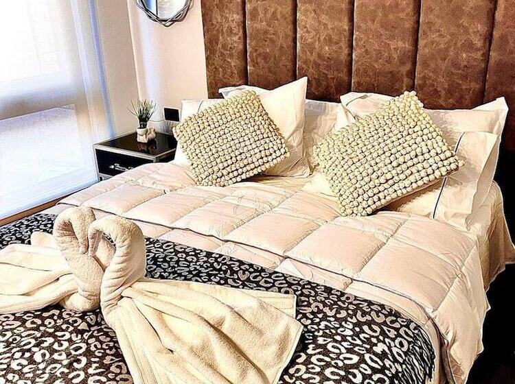 Apart Hotel In Downtown Santiago Historic Center