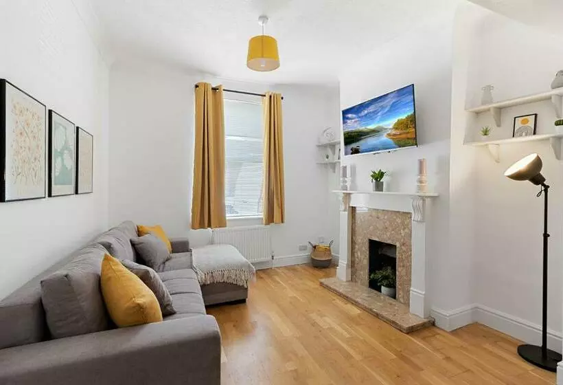 Church View By Staytor Accommodation