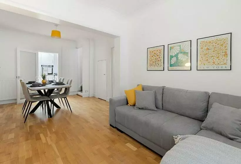 Church View By Staytor Accommodation