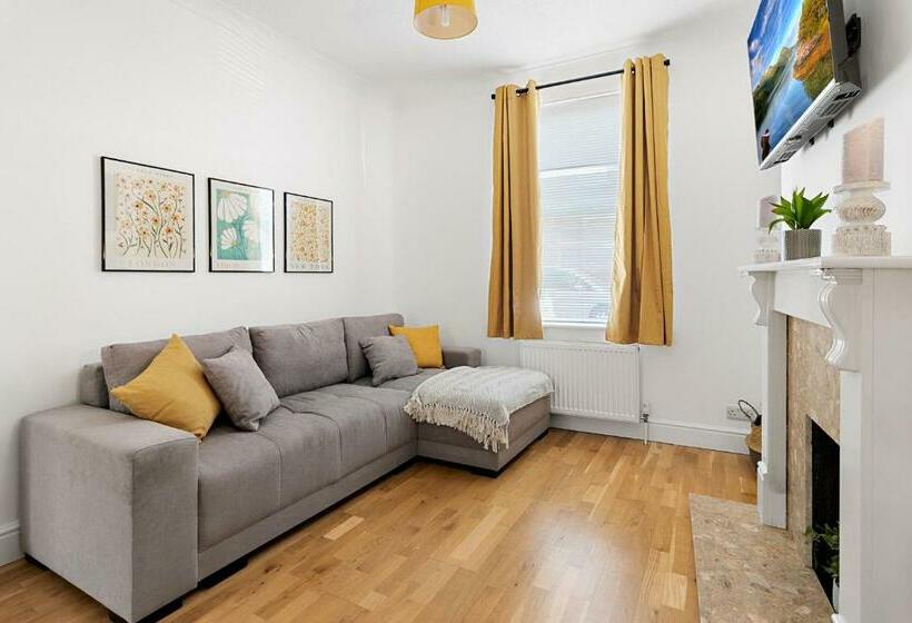 Church View By Staytor Accommodation