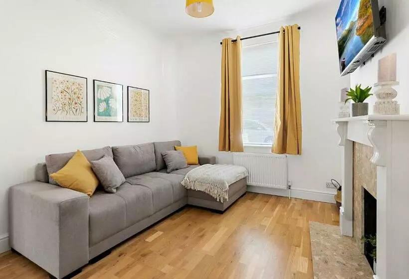 Church View By Staytor Accommodation