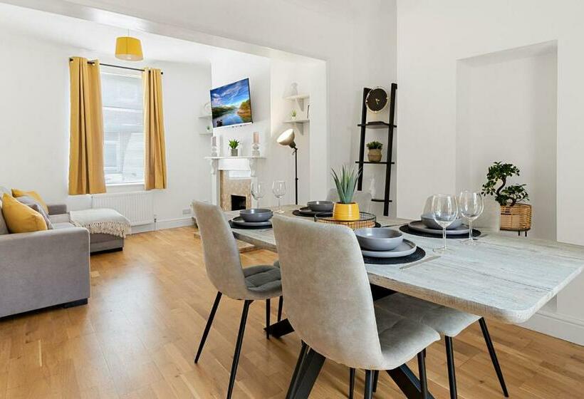 Church View By Staytor Accommodation