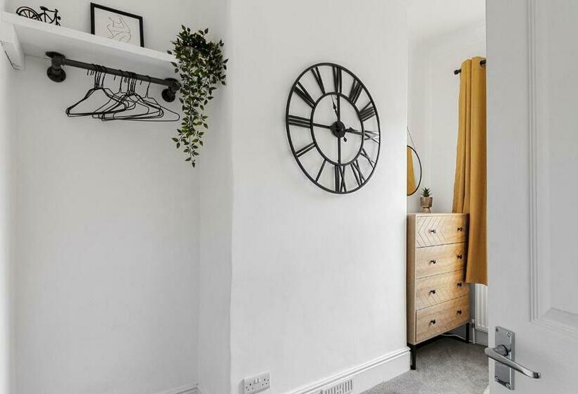 Church View By Staytor Accommodation