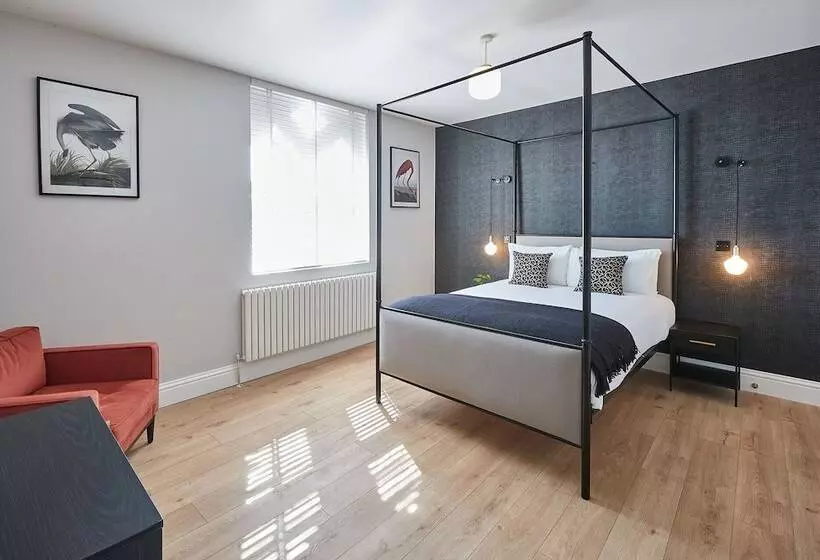 Host & Stay   Parkside Villa