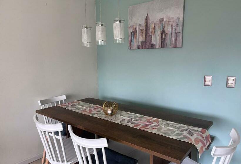 Lomas De Papudo 1, Recién Remodelado