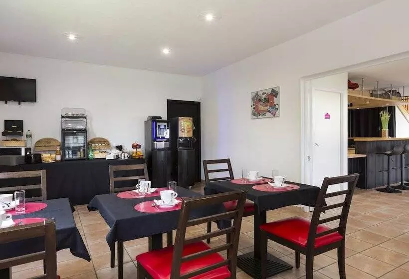 Enzo Hotels Chartres Mainvilliers By Kyriad Direct