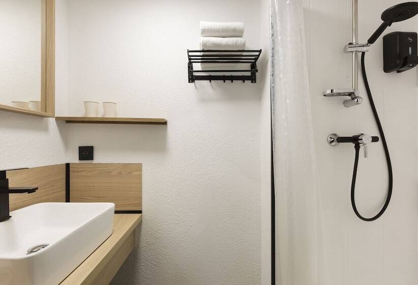 Enzo Hotels Chartres Mainvilliers By Kyriad Direct