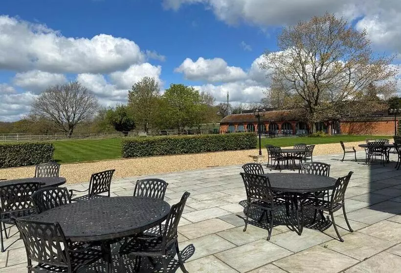 Greenwoods Hotel & Spa