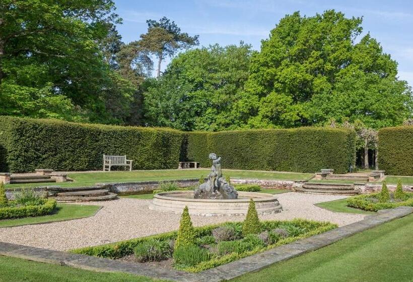 Greenwoods Hotel & Spa