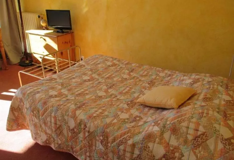 Отель Hôtel L'adrech De Lagas