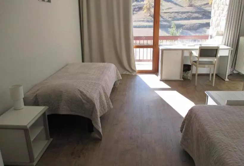 Отель Hôtel L'adrech De Lagas