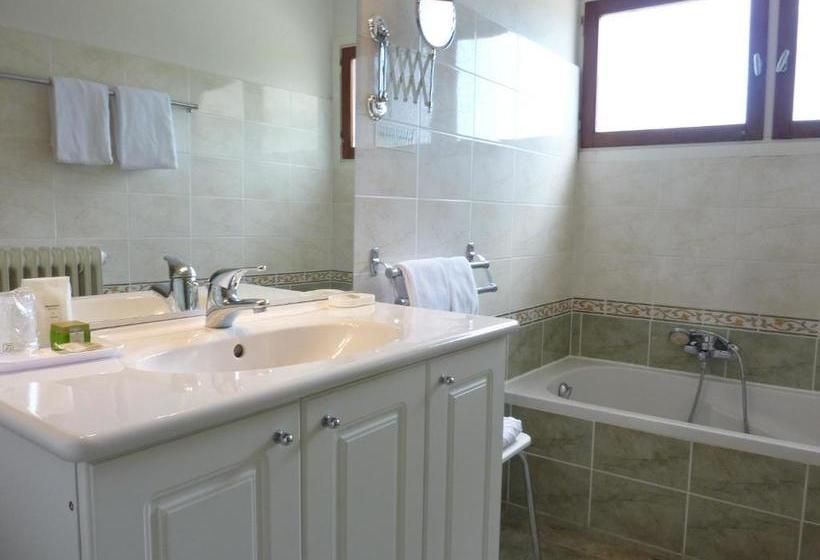 فندق Hôtel L'adrech De Lagas