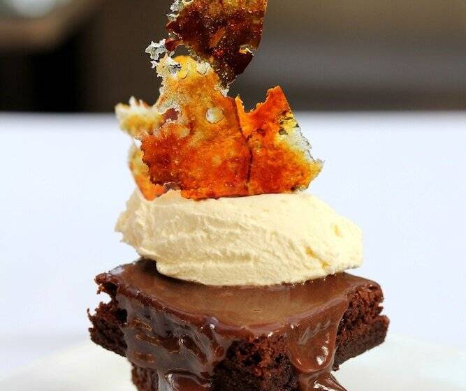 ホテル Alexandra Court