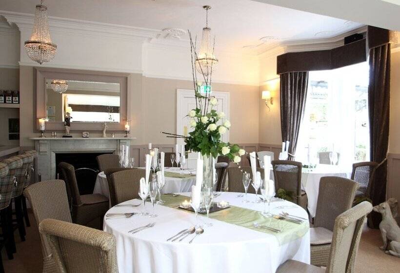 ホテル Alexandra Court