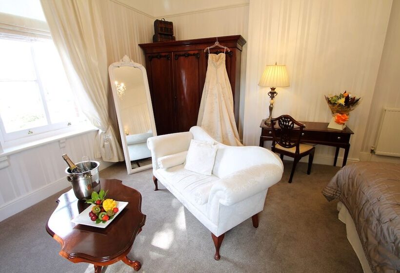 ホテル Alexandra Court