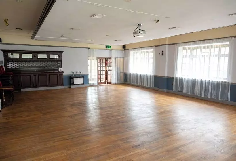 ホテル Bridge Inn By Greene King Inns