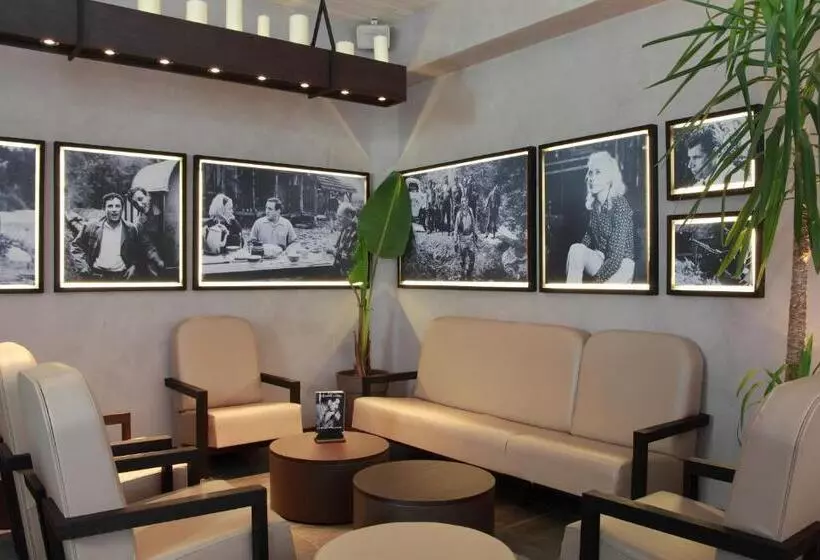 هتل De La Jamagne & Spa