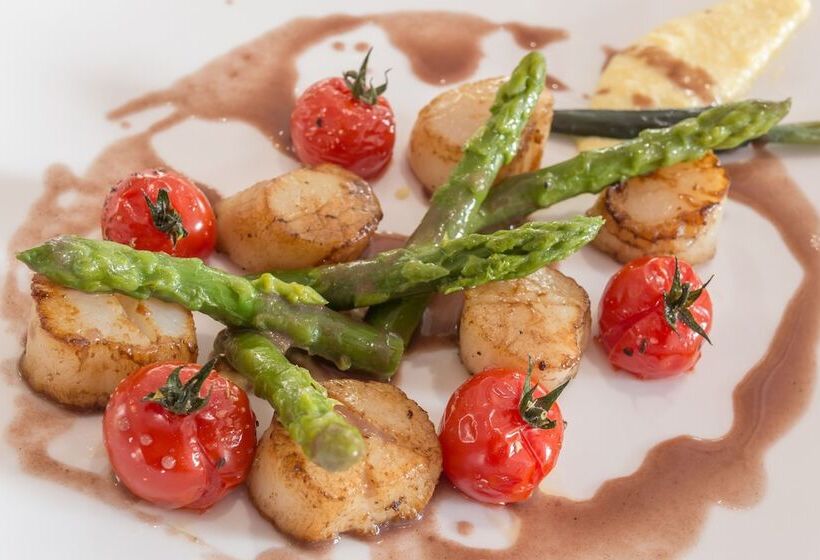 فندق Hôtel Les Platanes