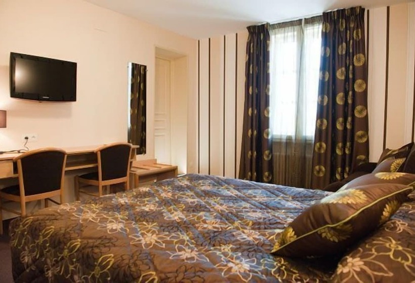 فندق Hôtel Les Platanes