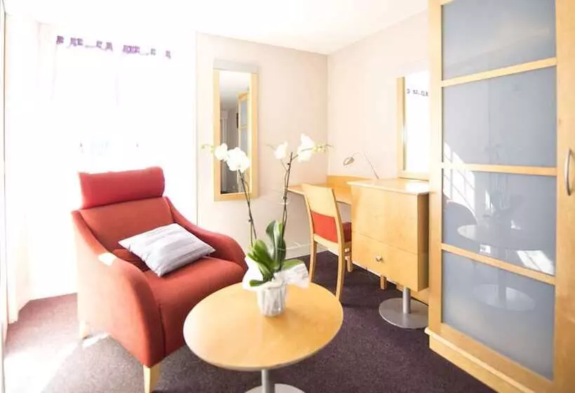 هتل Hôtel Restaurant Le Plaisance