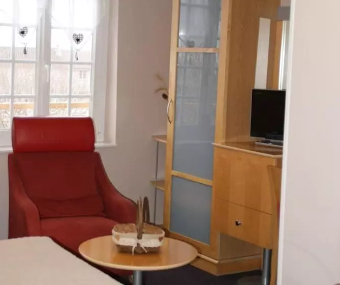 هتل Hôtel Restaurant Le Plaisance