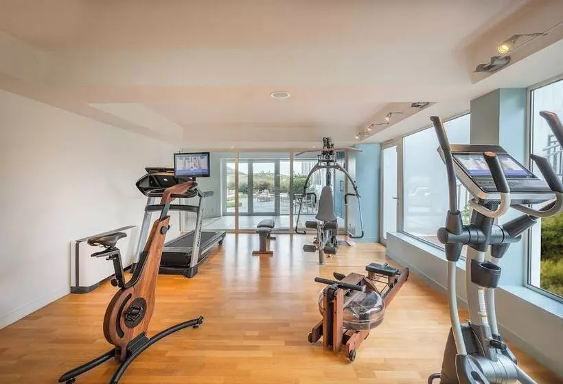 Отель Le Grand Large