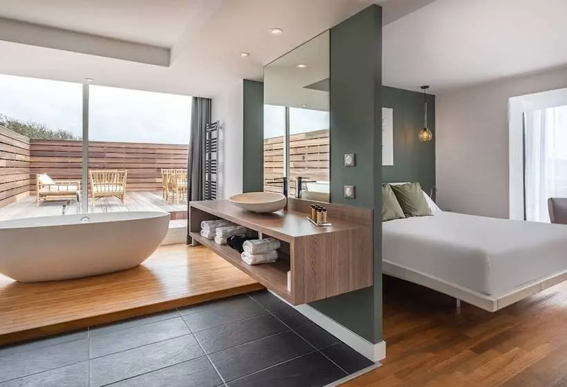 Отель Le Grand Large