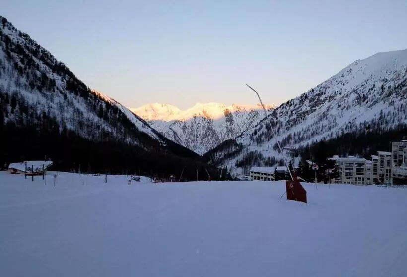 בית מלון כפרי Le Druos