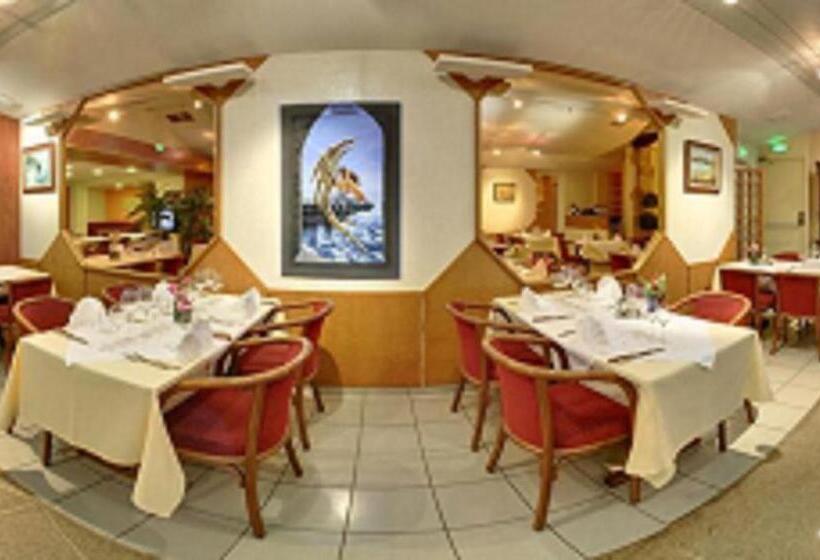 Logis Hotel De Paris