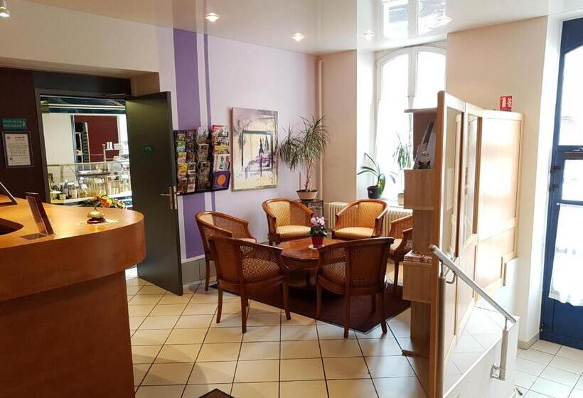 Logis Hotel De Paris