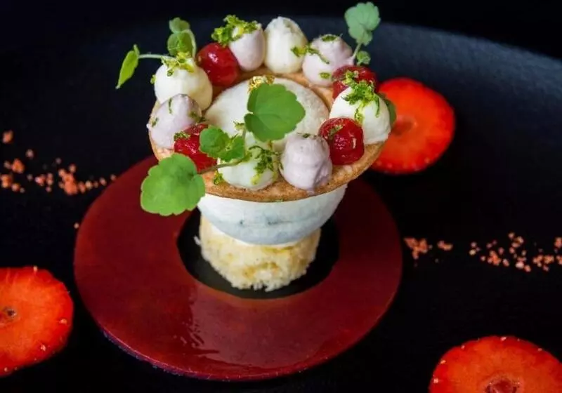 Отель Manoir De Kerhuel De Quimper