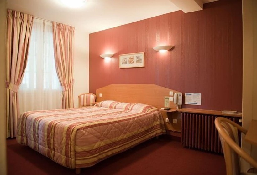 فندق Hôtel Les Platanes