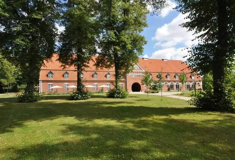 هتل Gut Pronstorf