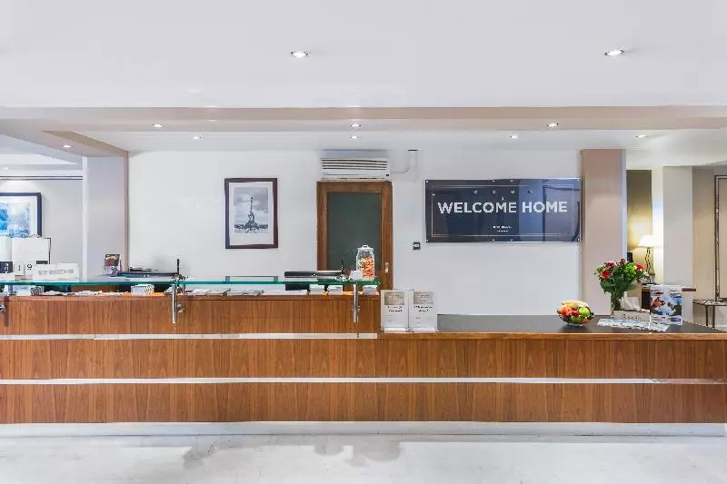 Otel Royal Regency Paris Vincennes