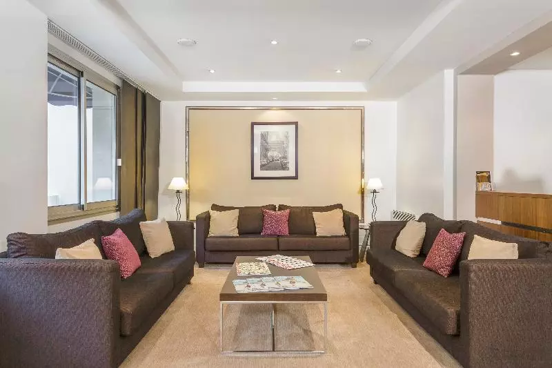 Otel Royal Regency Paris Vincennes