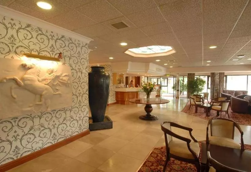 호텔 Three Counties