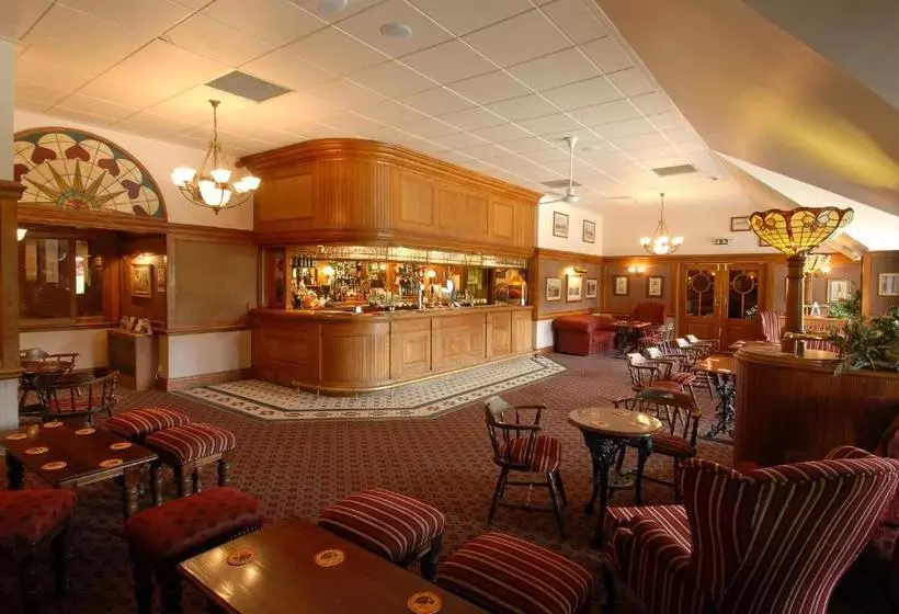 호텔 Three Counties