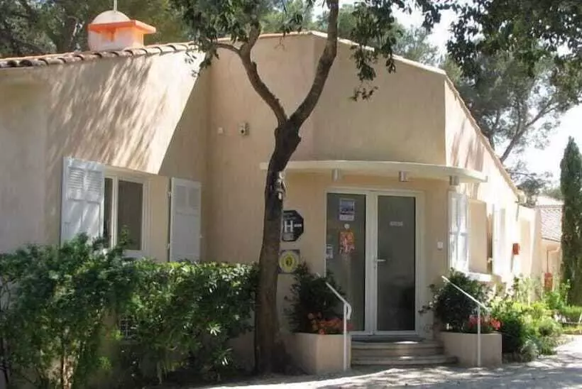 فندق على الطريق Hôtel Athéna