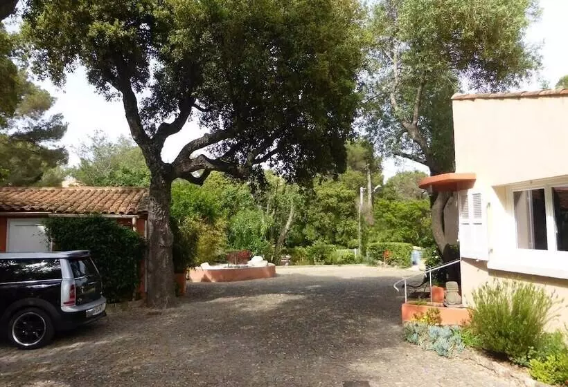 فندق على الطريق Hôtel Athéna