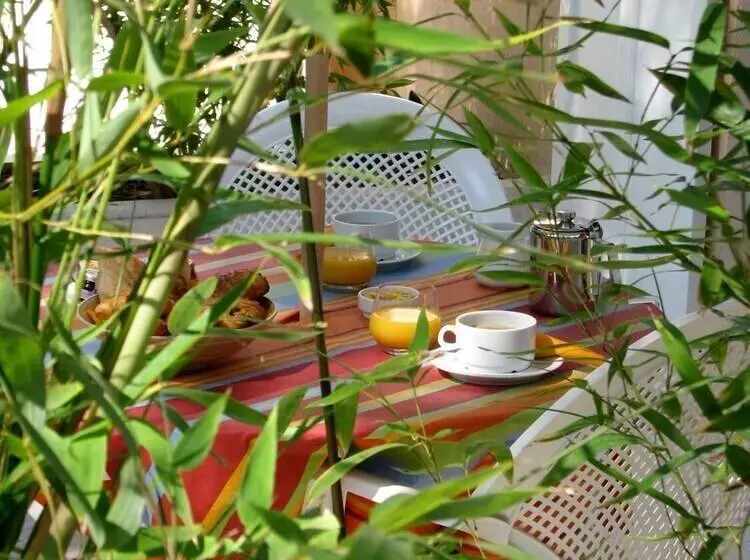 فندق على الطريق Hôtel Athéna