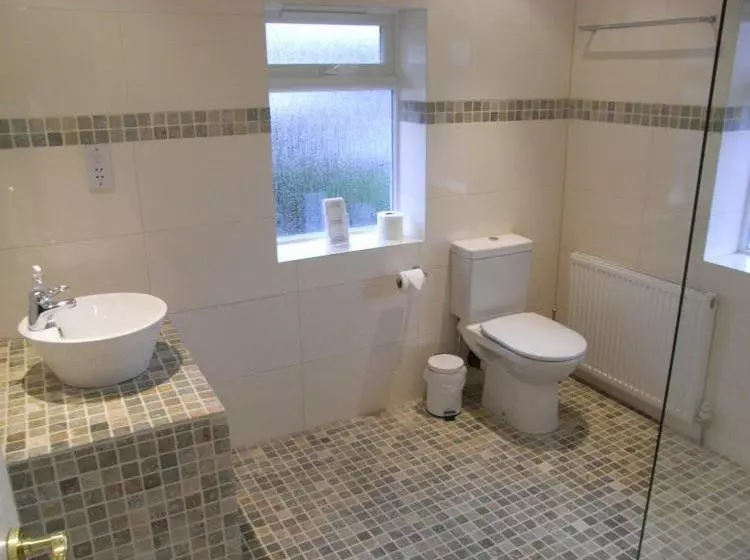 پانسیون Glade End Guest House