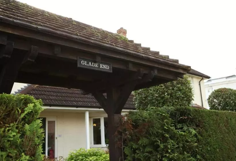 پانسیون Glade End Guest House