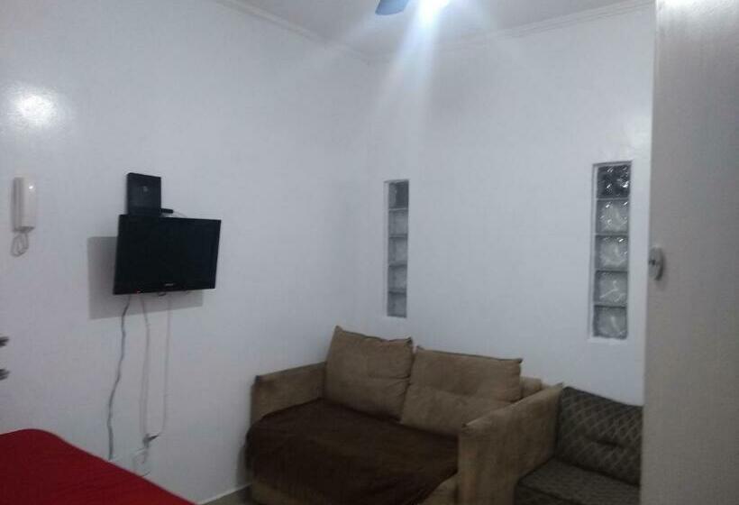 Apartamento Praia Grande Canto Do Forte, A 200 Metros Da Praia, A 2 Minutos A Pé Até A Praia