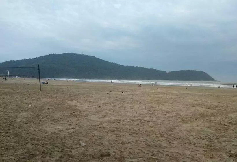 Apartamento Praia Grande Canto Do Forte, A 200 Metros Da Praia, A 2 Minutos A Pé Até A Praia