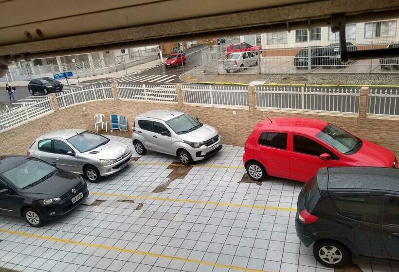 Apartamento Praia Grande Canto Do Forte, A 200 Metros Da Praia, A 2 Minutos A Pé Até A Praia