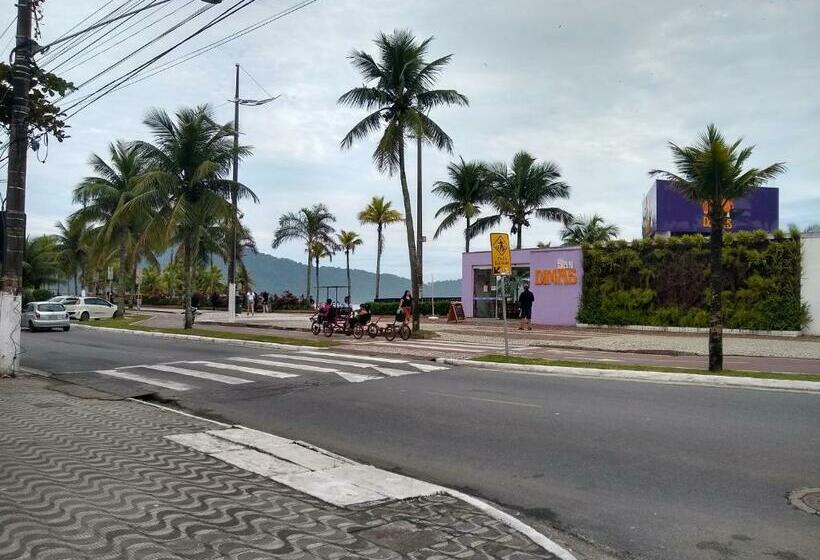 Apartamento Praia Grande Canto Do Forte, A 200 Metros Da Praia, A 2 Minutos A Pé Até A Praia