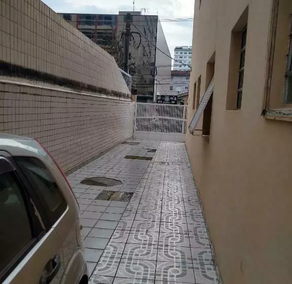 Apartamento Praia Grande Canto Do Forte, A 200 Metros Da Praia, A 2 Minutos A Pé Até A Praia