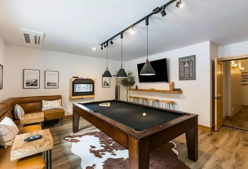 Coyote Moon By Avantstay Cabin Wsauna Mins From Dt Truckee & Northstar