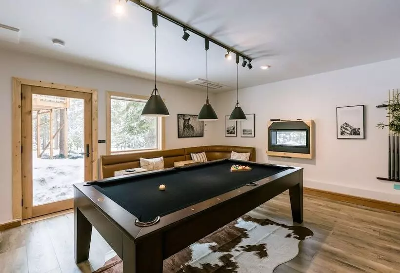 Coyote Moon By Avantstay Cabin Wsauna Mins From Dt Truckee & Northstar