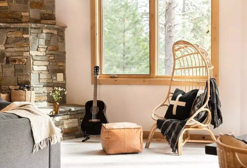 Coyote Moon By Avantstay Cabin Wsauna Mins From Dt Truckee & Northstar